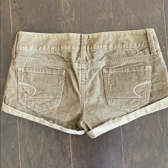American Eagle Shorts - Picture 2 of 3